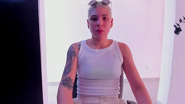 Charlee pink online show from September 11, 2025, 5:57 pm