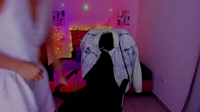 Charlee pink online show from October 4, 2025, 10:52 pm