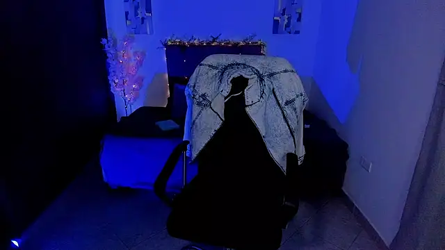 Charlee pink online show from October 9, 2025, 3:10 pm