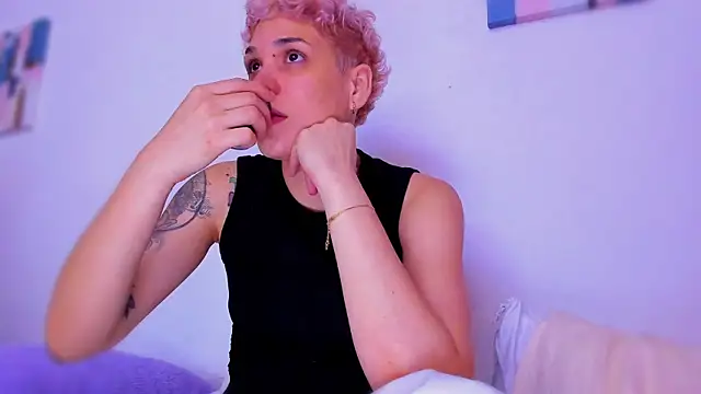 Charlee pink online show from December 21, 2025, 4:08 am