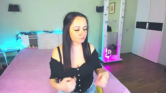 AngellLika online show from December 19, 2024, 4:02 pm