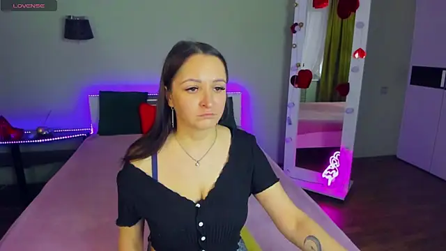 AngellLika online show from September 28, 2025, 1:16 pm