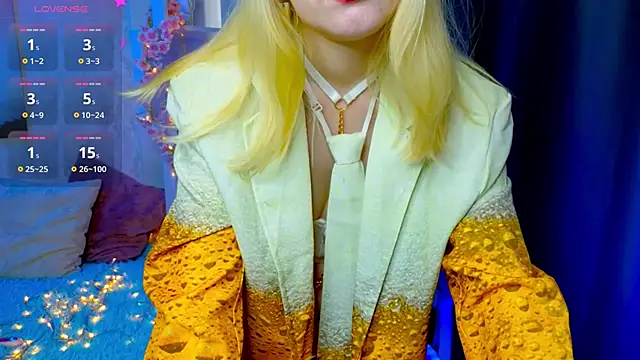 ElswythCovil online show from March 16, 2025, 4:09 am