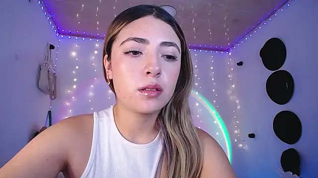 channel blonde a online show from March 12, 2025, 6:55 pm