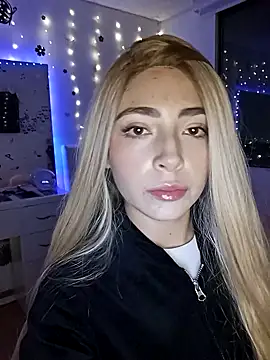 channel blonde a online show from October 17, 2025, 4:59 am