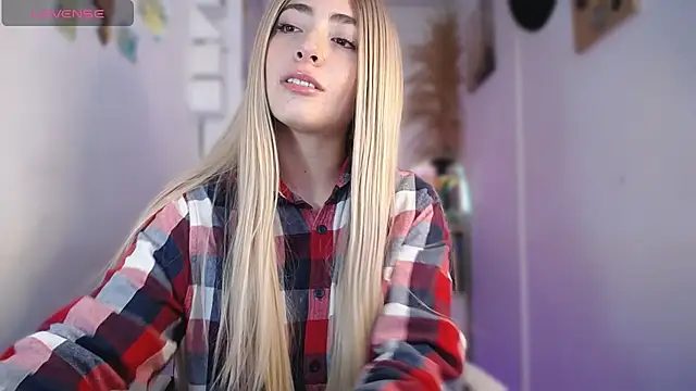 channel blonde a online show from November 5, 2025, 4:40 pm