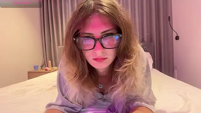 Alice Pinkhead online show from February 3, 2026, 6:51 am