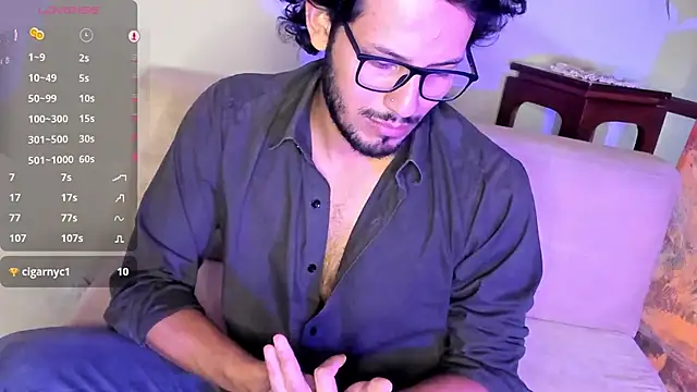 Nicholasrodrii online show from January 15, 2025, 12:58 pm