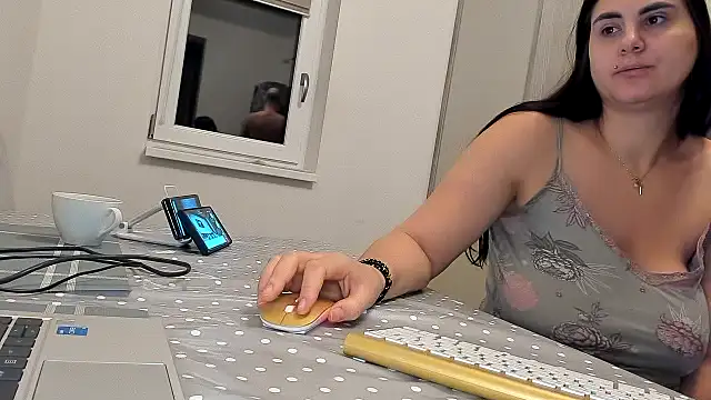 cuplu29 online show from October 7, 2025, 9:56 pm