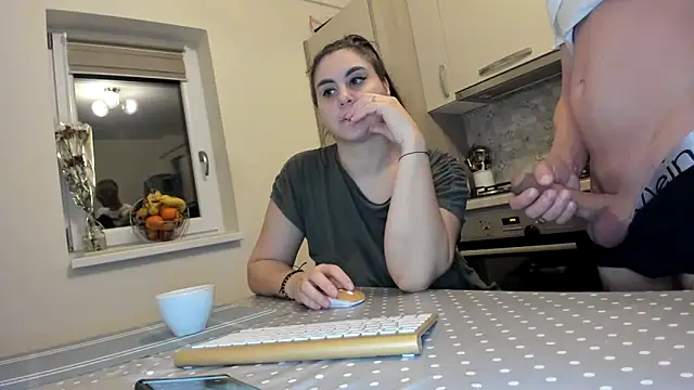 cuplu29 online show from March 6, 2026, 11:45 pm