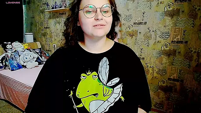 WhisperInTheDarkk online show from September 10, 2025, 3:17 am