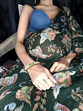 baby soni78690 online show from October 1, 2025, 7:31 pm