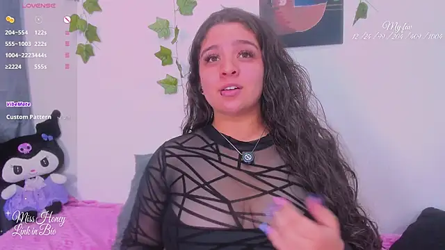 Mxss Honey online show from April 23, 2026, 1:40 am