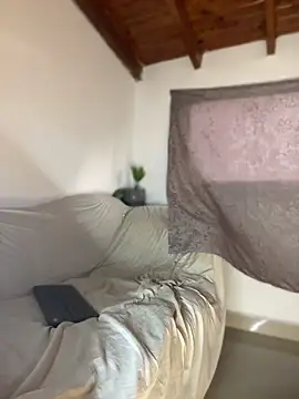 AndresSmith   online show from April 15, 2026, 7:32 pm