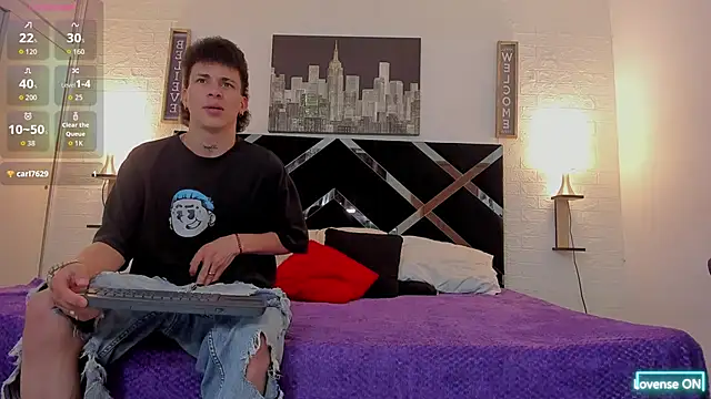 nakedfoam1 online show from September 18, 2025, 3:19 am