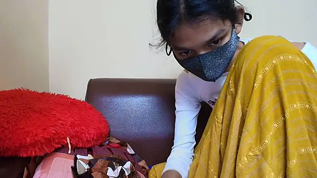 Srabontii online show from November 20, 2025, 9:31 am