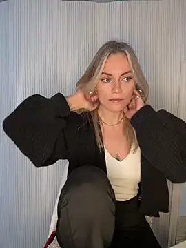 Milla  one online show from February 10, 2026, 1:26 pm