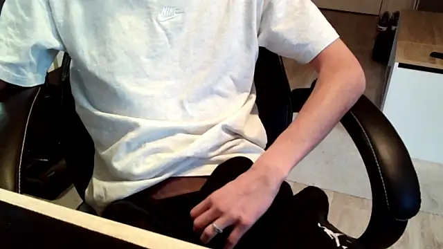 ElViko11 online show from October 30, 2025, 8:38 am