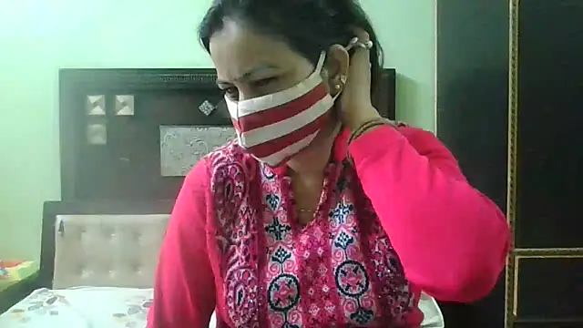 couplesuni online show from February 13, 2025, 5:48 am