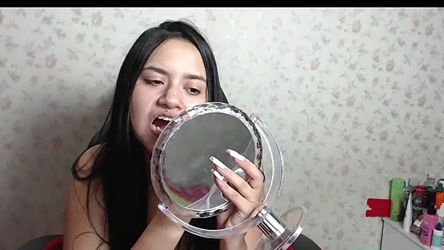 kayla k18 online show from September 23, 2025, 7:00 am