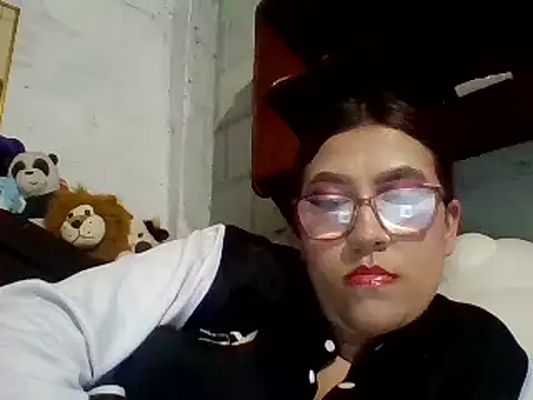 Snapshot of dafne19_ chatting on February 8, 2025, 6:22 am dafne19 online show from February 8, 2025, 6:22 am