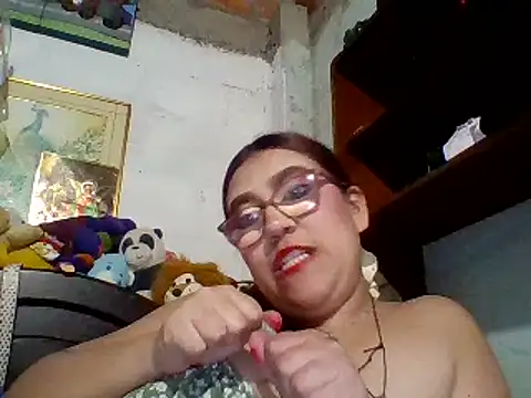 Snapshot of dafne19_ chatting on February 9, 2025, 6:01 am dafne19 online show from February 9, 2025, 6:01 am