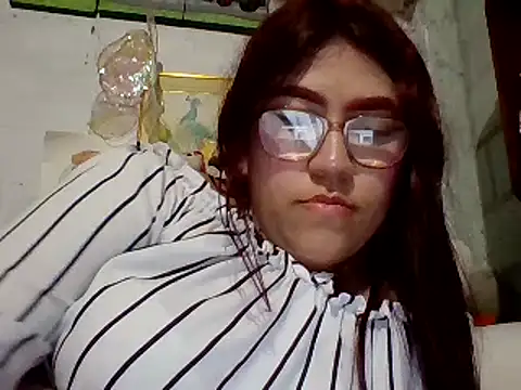 Snapshot of dafne19_ chatting on March 13, 2025, 2:27 am dafne19 online show from March 13, 2025, 2:27 am