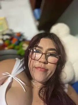 Snapshot of dafne19_ chatting on March 21, 2025, 6:05 am dafne19 online show from March 21, 2025, 6:05 am