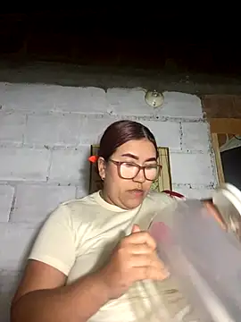 Snapshot of dafne19_ chatting on October 11, 2025, 5:17 am dafne19 online show from October 11, 2025, 5:17 am