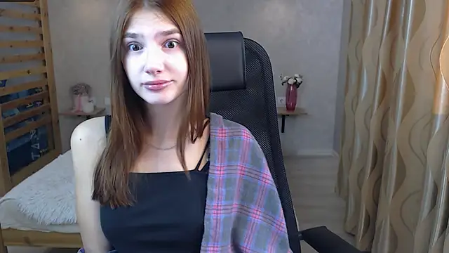 AnaHoney online show from September 10, 2025, 1:05 am