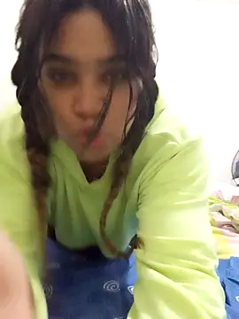 ambarlennoix online show from December 31, 2024, 8:04 am