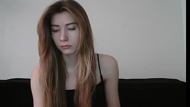 ErikaShyy online show from January 2, 2025, 10:16 am