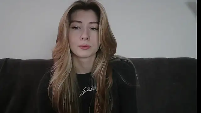 ErikaShyy online show from January 29, 2025, 7:15 am