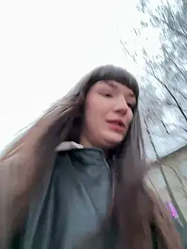 Sophie Avory online show from March 6, 2025, 3:35 pm