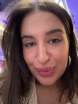 Sophie Avory online show from October 16, 2025, 7:15 pm