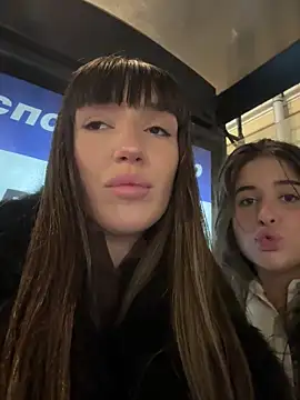 Snapshot of Sophie_Avory chatting on December 16, 2025, 9:31 pm Sophie Avory online show from December 16, 2025, 9:31 pm