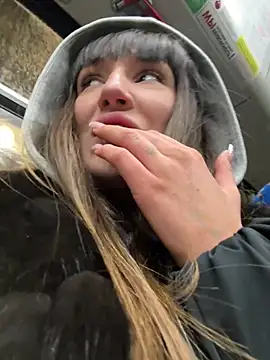 Snapshot of Sophie_Avory chatting on January 11, 2026, 6:13 pm Sophie Avory online show from January 11, 2026, 6:13 pm