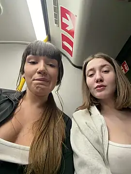 Snapshot of Sophie_Avory chatting on March 12, 2026, 5:19 pm Sophie Avory online show from March 12, 2026, 5:19 pm