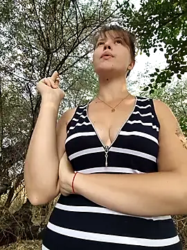 astiSWEET online show from September 12, 2025, 1:38 am