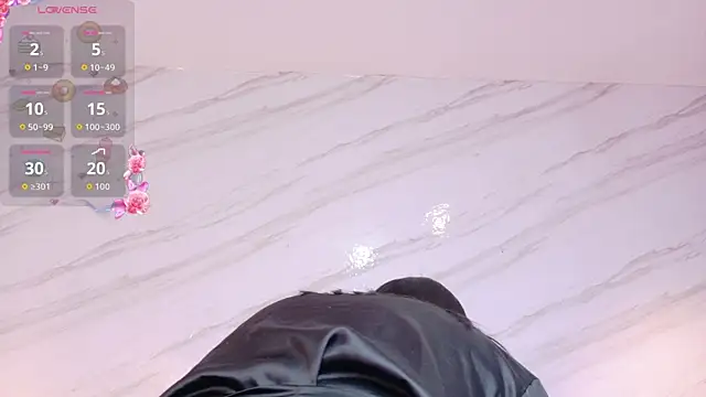 sammyei  online show from April 16, 2026, 12:06 pm