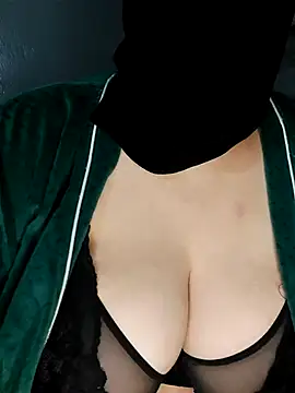 Snapshot of tota_ chatting on May 5, 2026, 11:18 am tota online show from May 5, 2026, 11:18 am