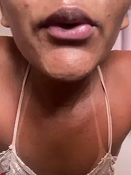 alexatransgata online show from December 14, 2025, 3:17 pm