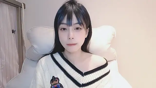 -Hottie online show from December 29, 2024, 3:57 pm