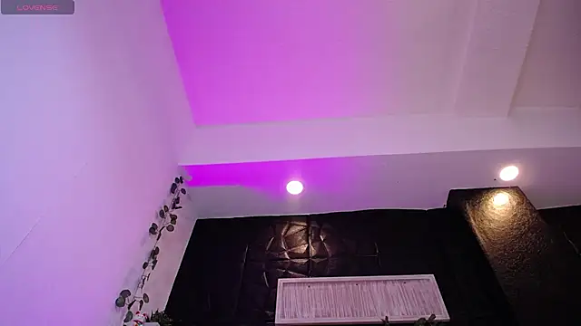 Mia Rinn online show from February 12, 2025, 4:00 pm