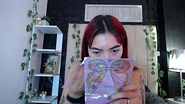 Mia Rinn online show from March 10, 2025, 1:21 pm