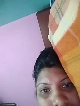 Snapshot of Hotty-Divya chatting on May 26, 2026, 3:02 am Hotty-Divya online show from May 26, 2026, 3:02 am
