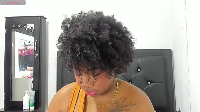 Natassha brown1 online show from October 19, 2025, 1:28 am