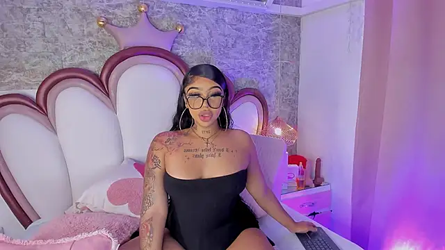 Mia Jansen online show from April 15, 2026, 1:40 pm