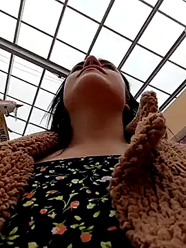 Lesly 10- online show from March 17, 2025, 3:07 pm