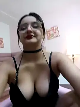 kae styles online show from October 10, 2025, 8:19 pm